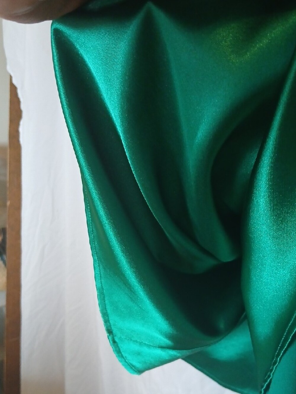 Sleeveless Emerald Pleated Mini Dress with Tie Neck - Picture 5 of 5